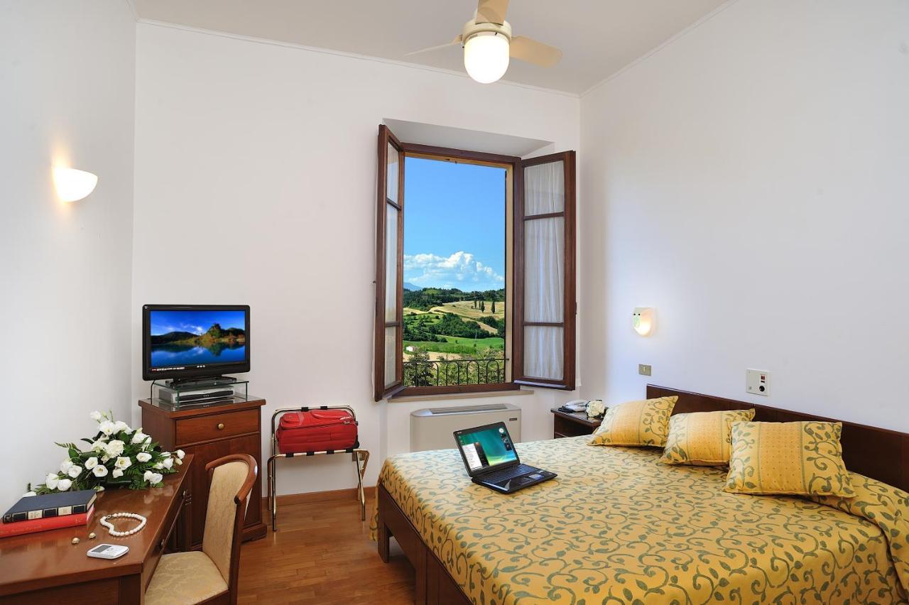 Hotel Bel Sit 세니갈리아 외부 사진