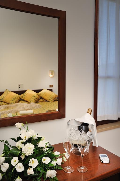 Hotel Bel Sit 세니갈리아 외부 사진